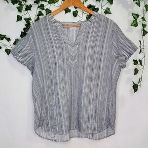 Van Heusen. Women's Top. Size XL. EUC